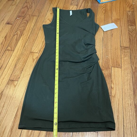 Athleta NWT Della Fitted Green Sleeveless Ruched‎ Side Dress Size Medium - Picture 9 of 9